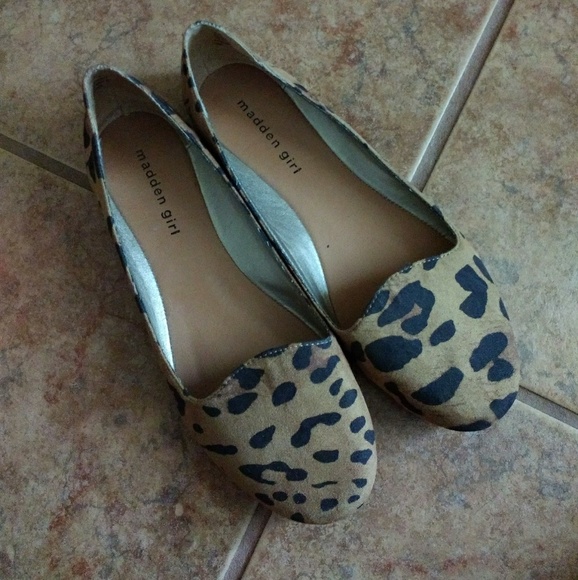 Cheetah print flats from Madden Girl Size 8.5 M - Picture 3 of 7